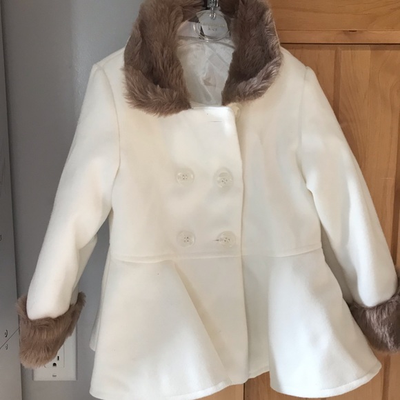 Kardashian Kids Other - Kardashian Kids 24M White Jacket with Tan Faux Fur